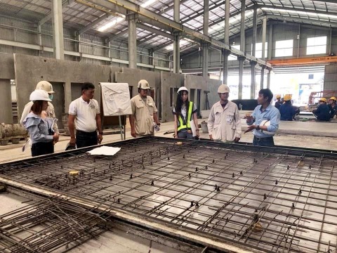 โรงงานผลิต Precast